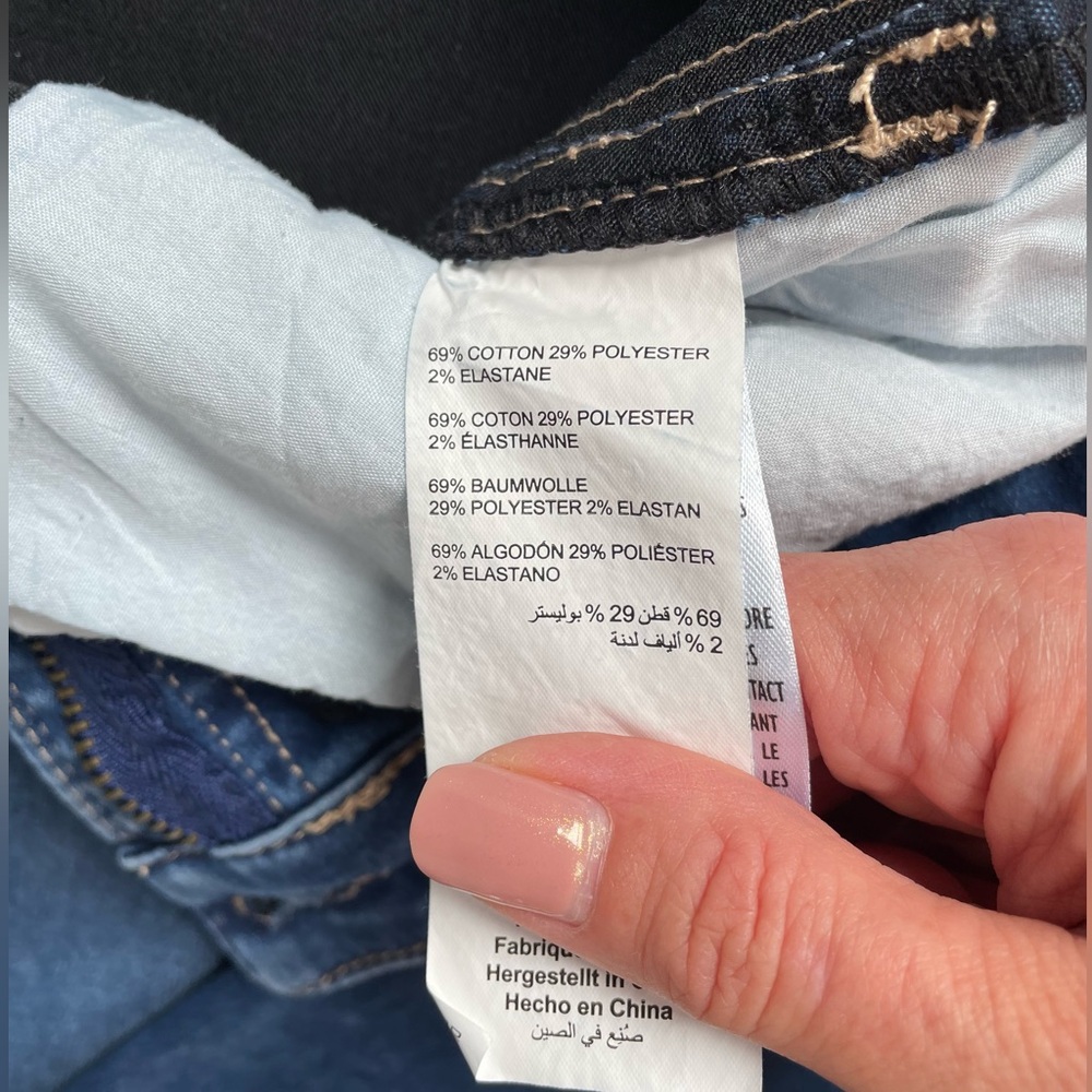 R Jeans Signature Soft High Rise Skinny Capri - Picture 4 of 6